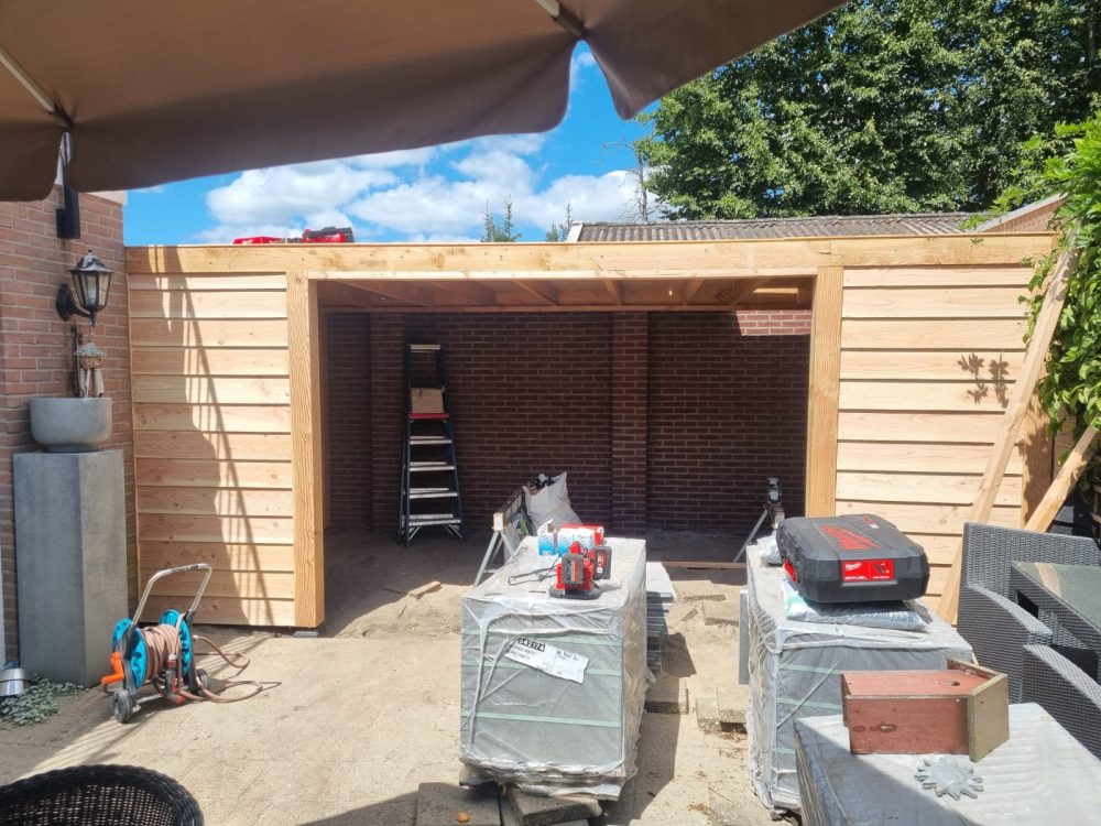 Douglas materialen geleverd op locatie